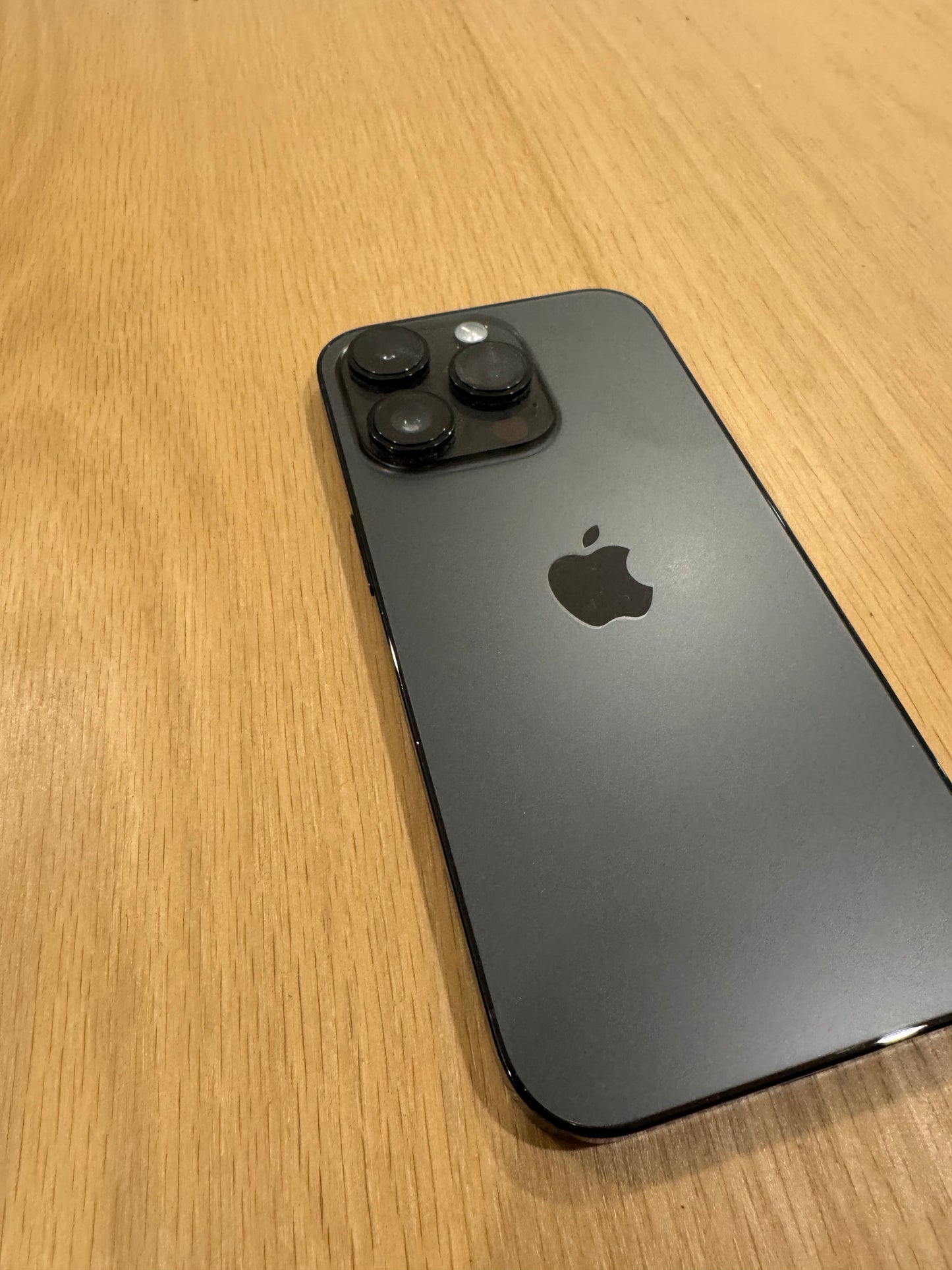 iPhone 14 pro 256gb Blue 89%BH UNLOCKED